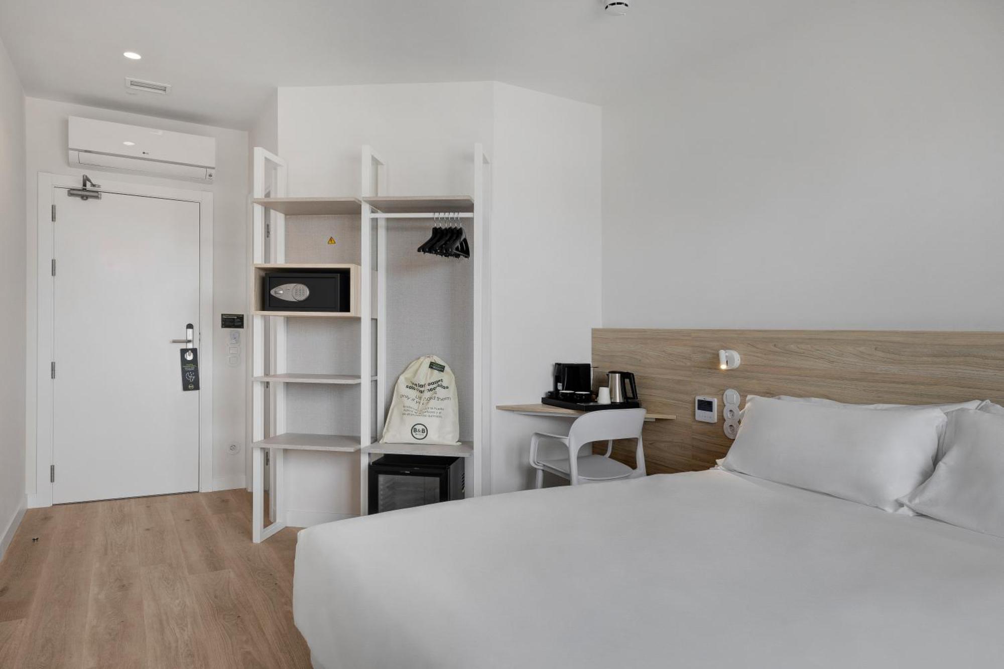 B&B Hotel Benidorm فينيسترات المظهر الخارجي الصورة