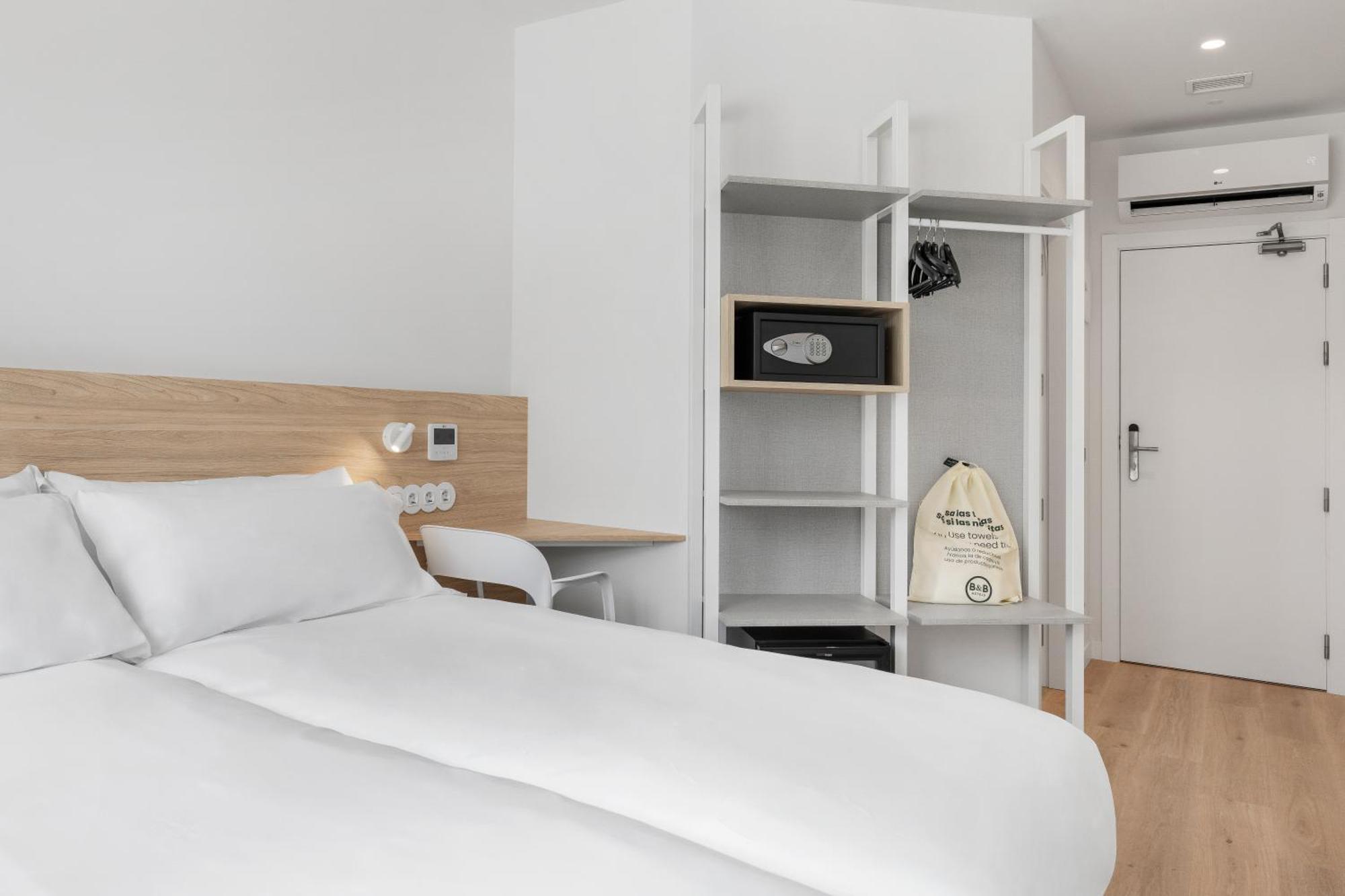 B&B Hotel Benidorm فينيسترات المظهر الخارجي الصورة